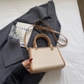 Sac fourre-tout tissé chic crème et marron avec poignée tressée et bandoulière réglable - Sans Pendentif / Blanc Cassé