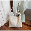 Minimalist creamy white shoulder tote bag with pleated leather texture and sleek stitching - Off-white