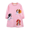 Abito a righe rosa per bambina con tre toppe ricamate a forma di cane in cotone - Strisce Rosa e Bianche (1520) / 2Y(90cm)