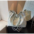 Light blue floral tote bag with silver chain straps and large capacity for women - Green