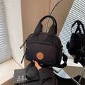 Bolso bandolera pequeño de nailon negro con logo marrón y doble cremallera pro - Negro