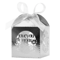 Détail boîte cadeau argentée découpée au laser avec texte Love you mom et ruban - 5*5*8CM / Argent Réfléchissant
