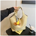 Sac fourre-tout minimaliste en cuir beige avec un charmant pendentif éléphant - Jaune (Avec Pendentif)