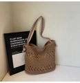 Détail du sac cabas en paille tressée avec une bandoulière en tricot de style ethnique - Style 2 Kaki