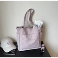 Sac fourre-tout en nylon rose poudré avec plusieurs poches et bandoulière - Rose