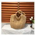 Borsa a spalla in paglia intrecciata a mano beige con nappe per vacanze al mare - Cachi