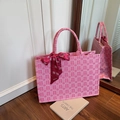 Rosafarbene Braut-Tote-Bag mit Xi-Muster und roter Schleife für die Hochzeit - Rosa Groß