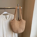 Handgefertigte khakifarbene Umhängetasche mit minimalistischer Strickstruktur - Khaki Ohne Anhänger
