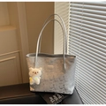 Grand sac cabas gris argenté avec motif numérique et charmant ours suspendu - Argent (Avec Pendentif)