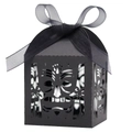 Schwarze Geschenkbox mit lasergeschnittenem Tiki-Masken-Muster und schwarzem Organzaband - 5*5*8CM / Schwarz