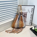 Sac fourre-tout boho tissé à la main avec glands bleu-rouge et perles en bois - Coloré