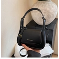 Borsa a tracolla nera classica con scritta dorata e design con manico superiore - Nero