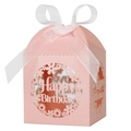 Detaillierte lasergeschnittene rosa Geburtstag-Geschenkbox mit weißem Organzaband-Bogen - Rosa