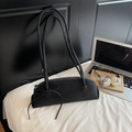 Borsa sottobraccio nera minimalista con fiocco decorativo e finitura opaca - Nero Grande