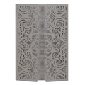 Carte grise détaillée découpée au laser avec motif filigrane symétrique élégant pour invitations - Gris Argent