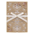 Elegante invito di matrimonio tagliato al laser con fiocco a farfalla e carta floreale - Guscio, pagina interna, busta e nastro / Beige Oro