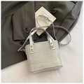 Mini-Eimerbeutel in Silber mit Glitzer-Wellenstruktur und Metallic-Griffen für Damen - Silber Wellenstruktur Ohne Anhänger