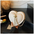 Elegante bolso bandolera en forma de corazón blanco roto con cadena dorada y bola ajustable - Blanco