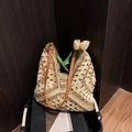 Sac fourre-tout en paille tissé à la main avec motifs au crochet et bandoulière en cuir - Beige & Kaki