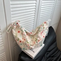 Sac hobo floral en beige avec bandoulière à dentelle plissée et motifs de cœur - HEMU-107 / Cœur Rouge