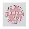 Quadratische Grußkarte mit Just for You Text und rosa lasergeschnittenem Gänseblümchen - Weißer Umschlag Mit Rosa Innenseite