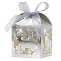 Silberne lasergeschnittene Weihnachtsgeschenkbox mit Rentier-Schneeflocken-Muster und Band - Reflektierendes Silber / 5*5*8CM