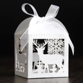 Scatola regalo di Natale bianca intagliata al laser con renne e fiocco di nastro bianco - Bianco / 5*5*8CM