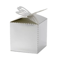 Eleganter silberner Schmetterling Süßigkeitenbox mit Metallfinish für Hochzeiten - 6*6*10CM / Reflektierendes Silber