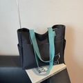 Sac fourre-tout noir en toile avec anses vert menthe et motif chat discret - Noir