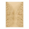 Detail der lasergeschnittenen Rosen auf champagnergoldener Perlmutt-Hochzeitseinladung - 250g Rosen Hohl Stil (HK-603 Hülle) / Gold