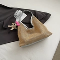 Borsa tote in paglia con manici argentati e ciondolo a forma di cane con fiocco rosa - Argento (Con Ciondolo)