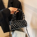Sac cylindre à pois en cuir verni noir avec bandoulière réglable et poignées doubles - Noir sans Pendentif