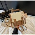 Sac à dos vintage beige et marron avec imprimés lettres et pendentif ours en peluche - Style Avec Charme / Marron avec pendentif