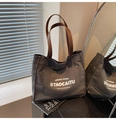Sac fourre-tout en toile gris foncé avec anses en cuir marron et motif imprimé blanc - Brun Foncé