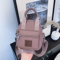 Rosa wasserdichte Nylon-Umhängetasche mit breitem Gurt und DAI OU STYLE-Logo - Rosa Groß