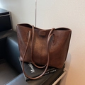 Bolso tote grande vintage marrón oscuro de cuero sintético para mujer con asas largas - Marrón