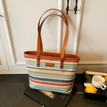 Grand sac cabas rayé coloré en paille avec des anses en cuir marron et style estival - Multicolore Sans Charme