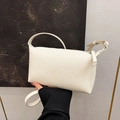 Borsa a tracolla minimalista in pelle bianca con motivo litchi per donna - Bianco Latte di Cocco Senza Pendente