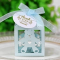 Scatola regalo azzurra a forma di orsetto con etichetta dorata e nastro in organza - Blu Chiaro Perlato