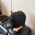 Petit sac seau bandoulière en cuir noir grainé avec cordon de serrage tendance - Noir