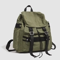 Zaino outdoor in nylon verde militare con tasche multiple e chiusura con fibbia a cordoncino - Verde