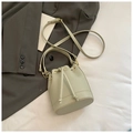 Minimalist light green drawstring bucket bag with lychee grain leather and gold hardware - Grey Without Pendant