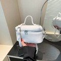 Petit sac carré blanc motif litchi avec double fermeture éclair et bandoulière réglable - Blanc