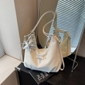 Elegante borsa a tracolla color crema con fiocco e ciondolo a stella d'argento - Bianco Crema Con Ciondolo