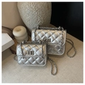 Chic silver quilted chain bag with diamond lattice pattern and metal turn-lock closure - Large / Silver