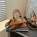 Mini vintage bruine leren tas met lycheestructuur en zilverkleurig beslag - Bruin