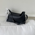 Retro black leather dumpling bag featuring white lace bow and pearl chain strap accents - Black (With Pendant)