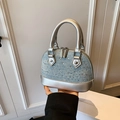 Blauwe denim shell handtas met fonkelende strassteentjes en zilveren handgreep - Zilver