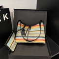 Sac fourre-tout tissé à rayures colorées avec pochette et bandoulières en cuir noir - Noir Arc-en-ciel