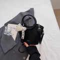 Sac seau noir motif crocodile avec breloque perle et poignée ronde rigide - Noir